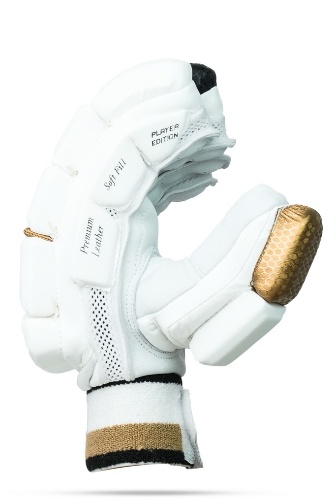 Majestic Sports Gold Strike Edition — image 3